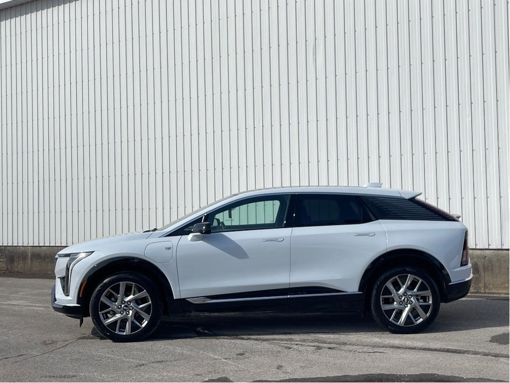 2026 Cadillac Optiq in Joliette, Quebec - 3 - w1024h768px