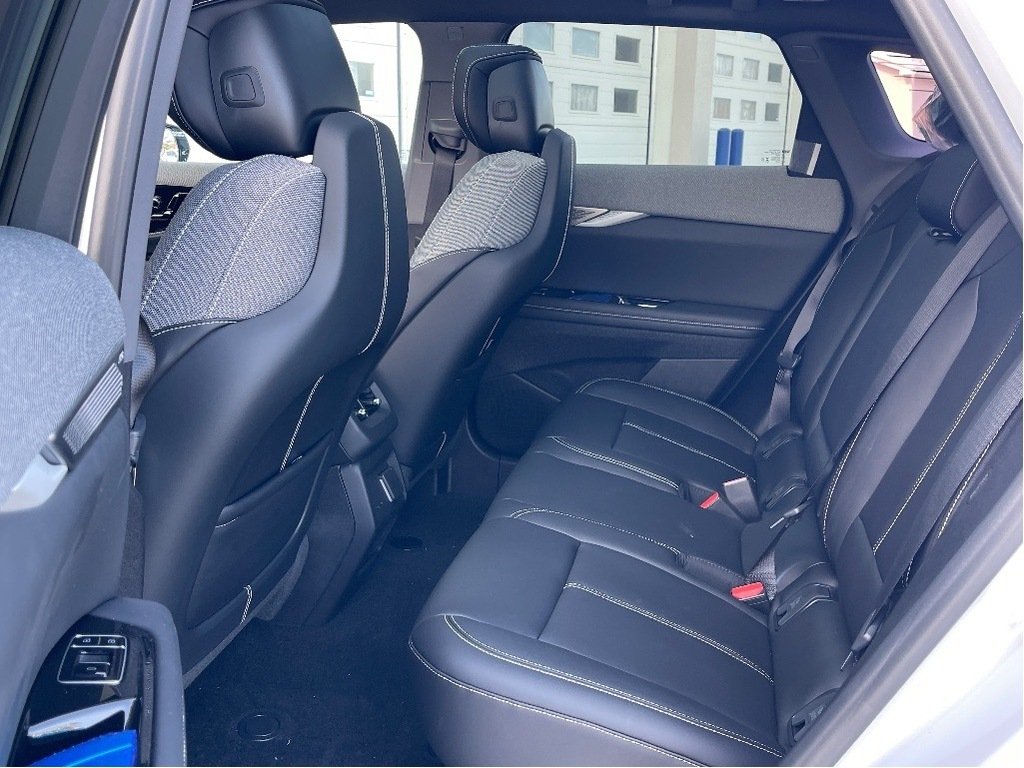 2026 Cadillac Optiq in Joliette, Quebec - 11 - w1024h768px