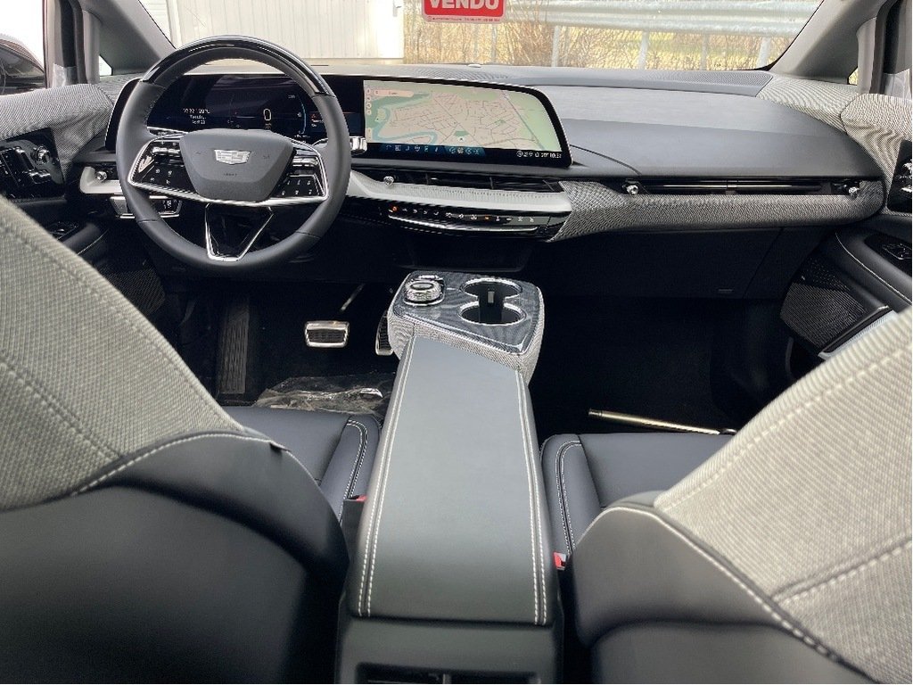 Cadillac Optiq  2026 à Joliette, Québec - 11 - w1024h768px