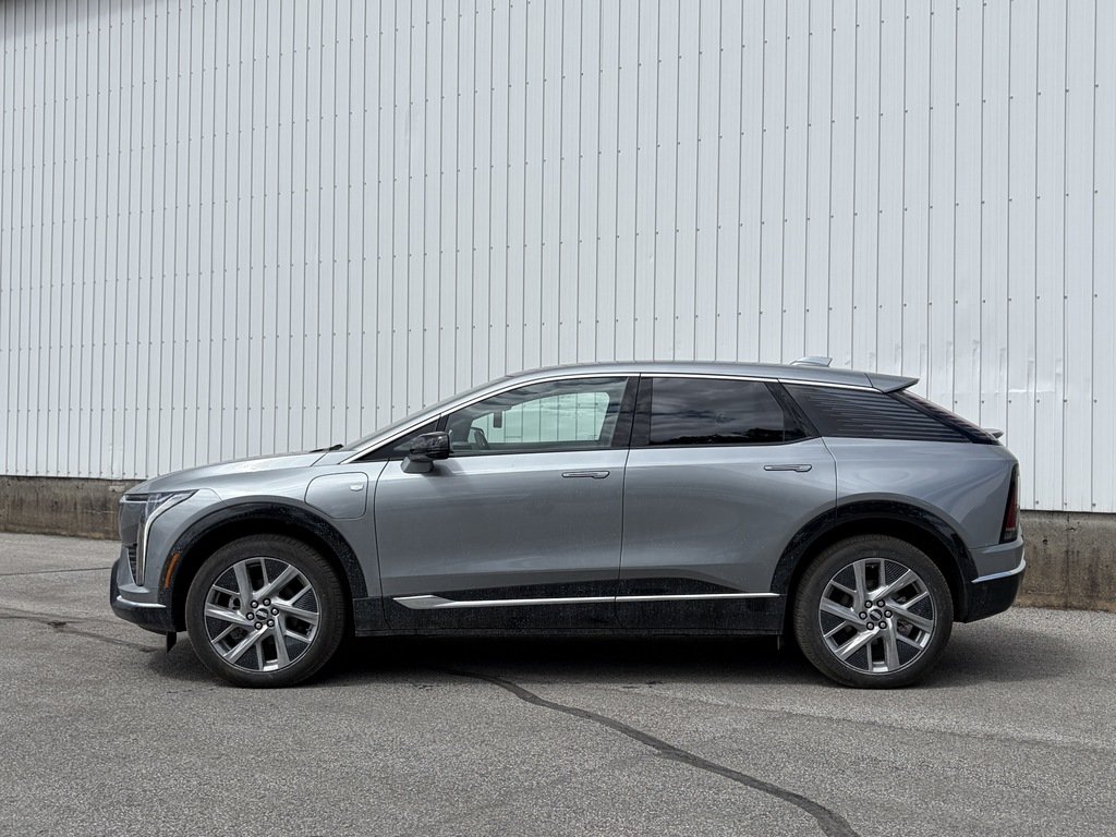 2026 Cadillac Optiq in Joliette, Quebec - 3 - w1024h768px