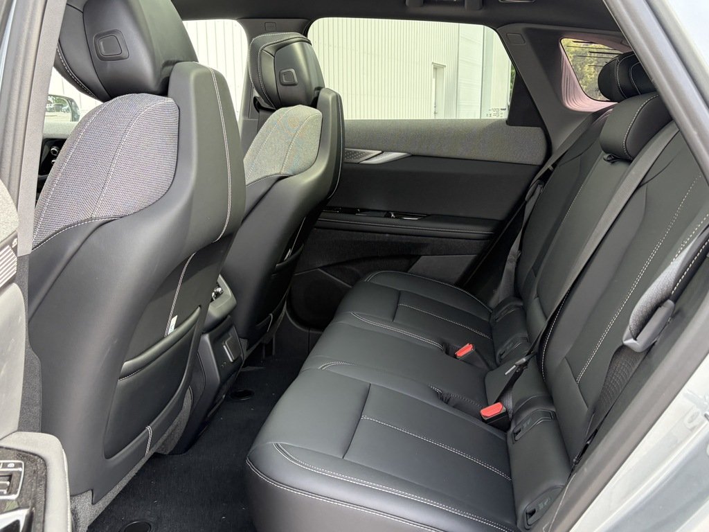 2026 Cadillac Optiq in Joliette, Quebec - 10 - w1024h768px