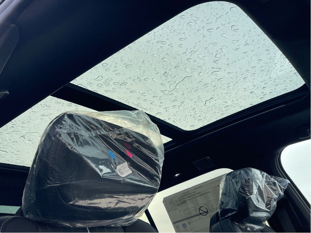 2026 Cadillac VISTIQ in Joliette, Quebec - 8 - w1024h768px