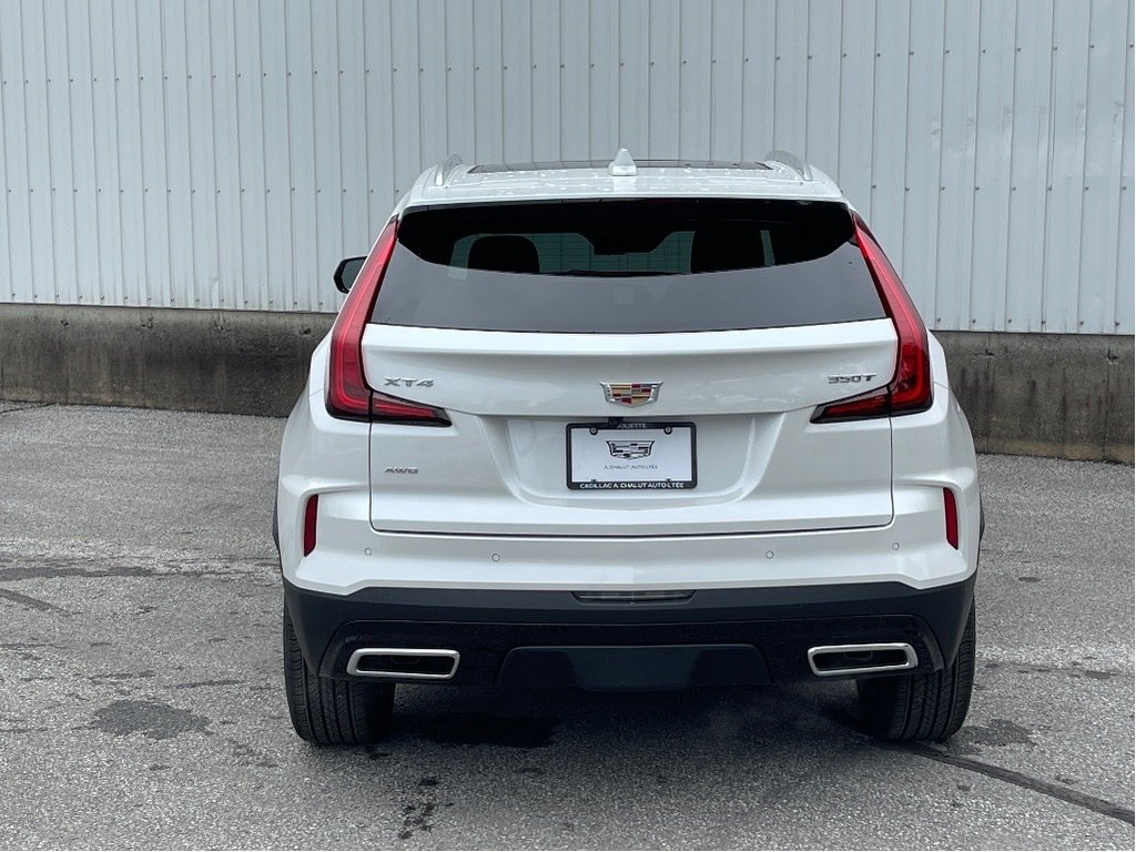 2024 Cadillac XT4 in Joliette, Quebec - 5 - w1024h768px