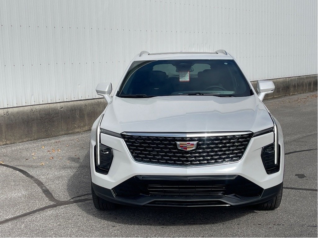 Cadillac XT4  2025 à Joliette, Québec - 2 - w1024h768px