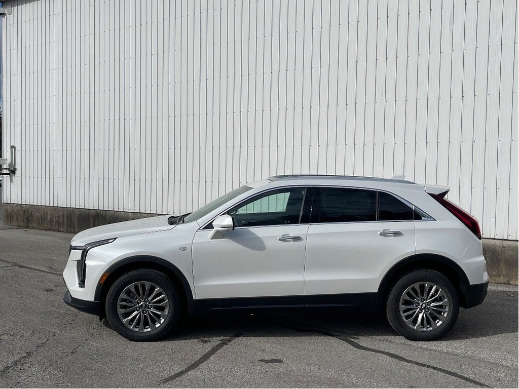 Cadillac XT4  2025 à Joliette, Québec - 3 - w1024h768px