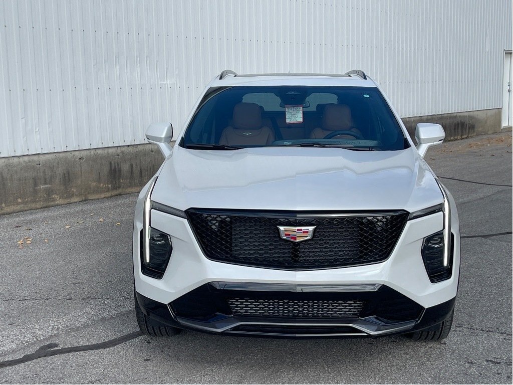 Cadillac XT4  2025 à Joliette, Québec - 2 - w1024h768px