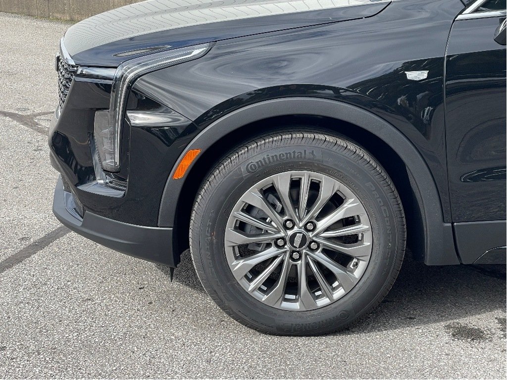 2025 Cadillac XT4 in Joliette, Quebec - 7 - w1024h768px