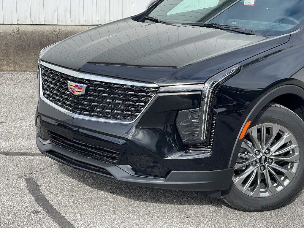 2025 Cadillac XT4 in Joliette, Quebec - 6 - w1024h768px