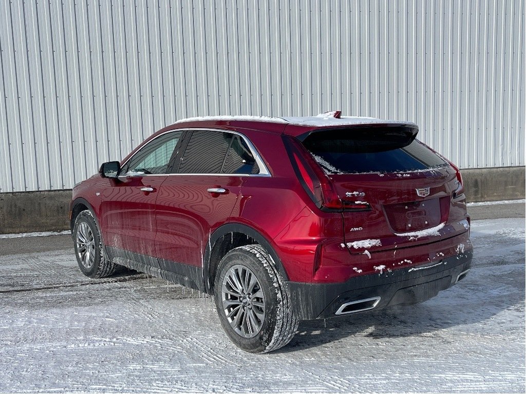 2025 Cadillac XT4 in Joliette, Quebec - 4 - w1024h768px