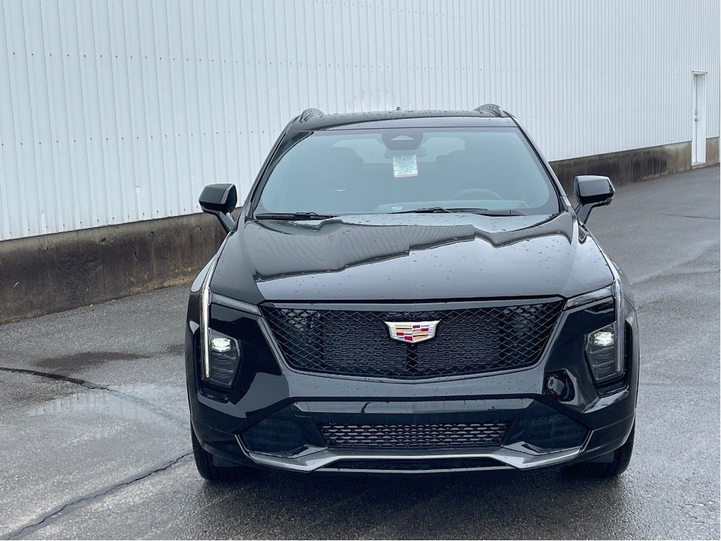 Cadillac XT4  2025 à Joliette, Québec - 2 - w1024h768px