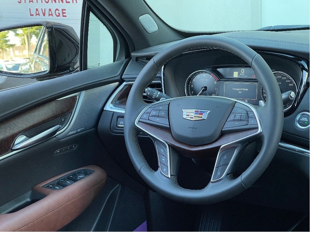 Cadillac XT5  2025 à Joliette, Québec - 14 - w1024h768px