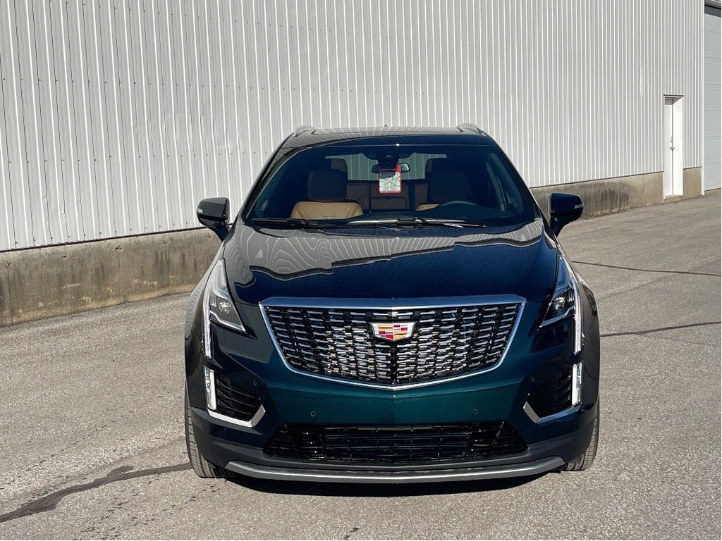 Cadillac XT5  2025 à Joliette, Québec - 2 - w1024h768px