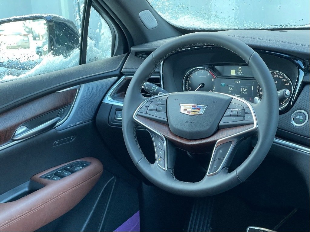 2025 Cadillac XT5 in Joliette, Quebec - 14 - w1024h768px