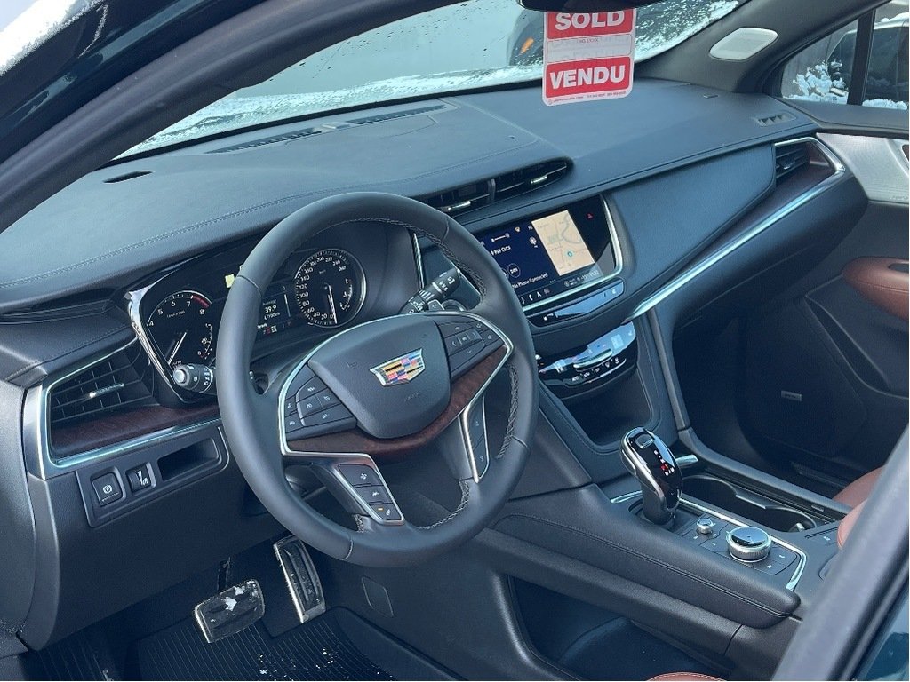 2025 Cadillac XT5 in Joliette, Quebec - 9 - w1024h768px