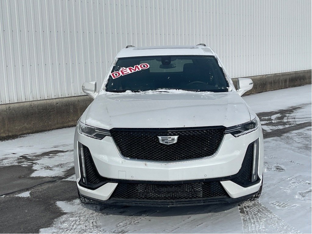 Cadillac XT6  2024 à Joliette, Québec - 2 - w1024h768px