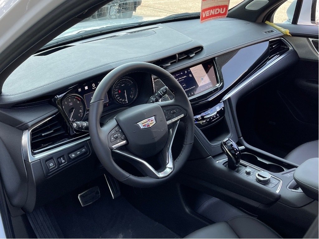2025 Cadillac XT6 in Joliette, Quebec - 9 - w1024h768px