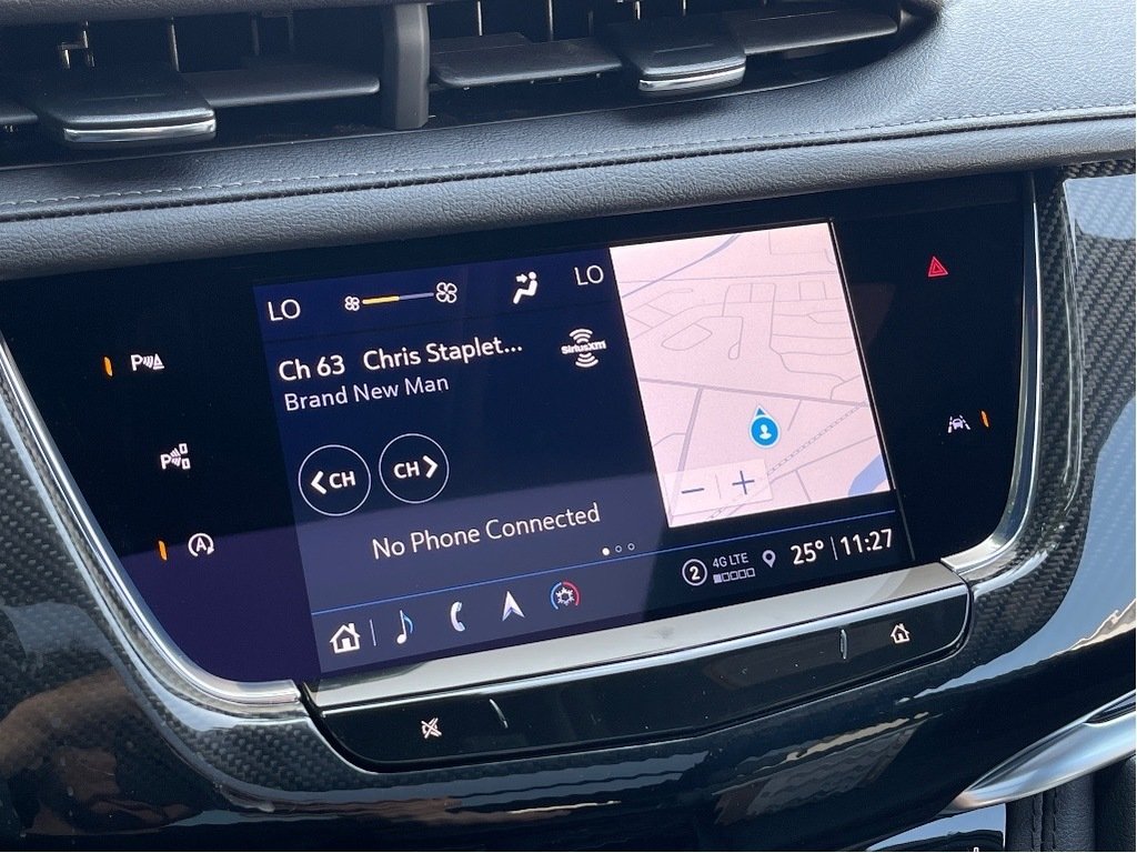 2025 Cadillac XT6 in Joliette, Quebec - 17 - w1024h768px