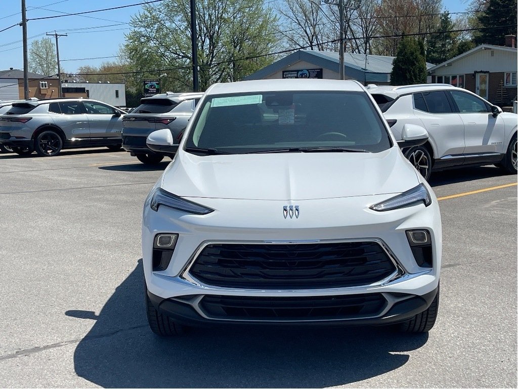 Buick Encore GX  2025 à Joliette, Québec - 2 - w1024h768px