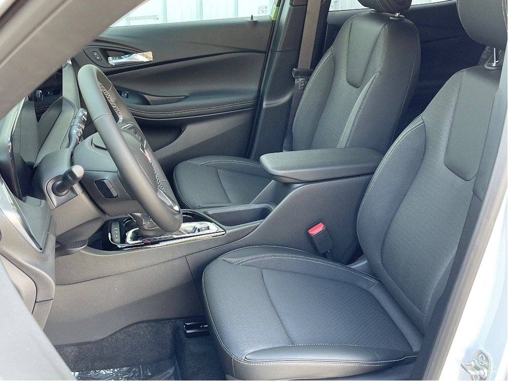 2025 Buick Encore GX in Joliette, Quebec - 9 - w1024h768px