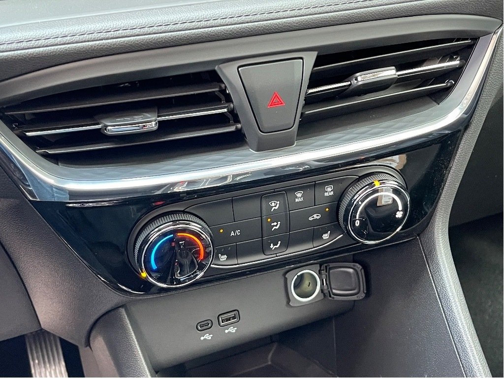 Buick Encore GX  2026 à Joliette, Québec - 17 - w1024h768px