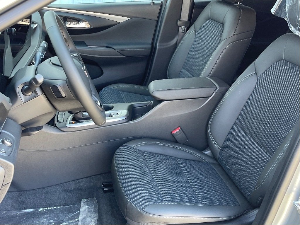 Buick Envista  2025 à Joliette, Québec - 9 - w1024h768px