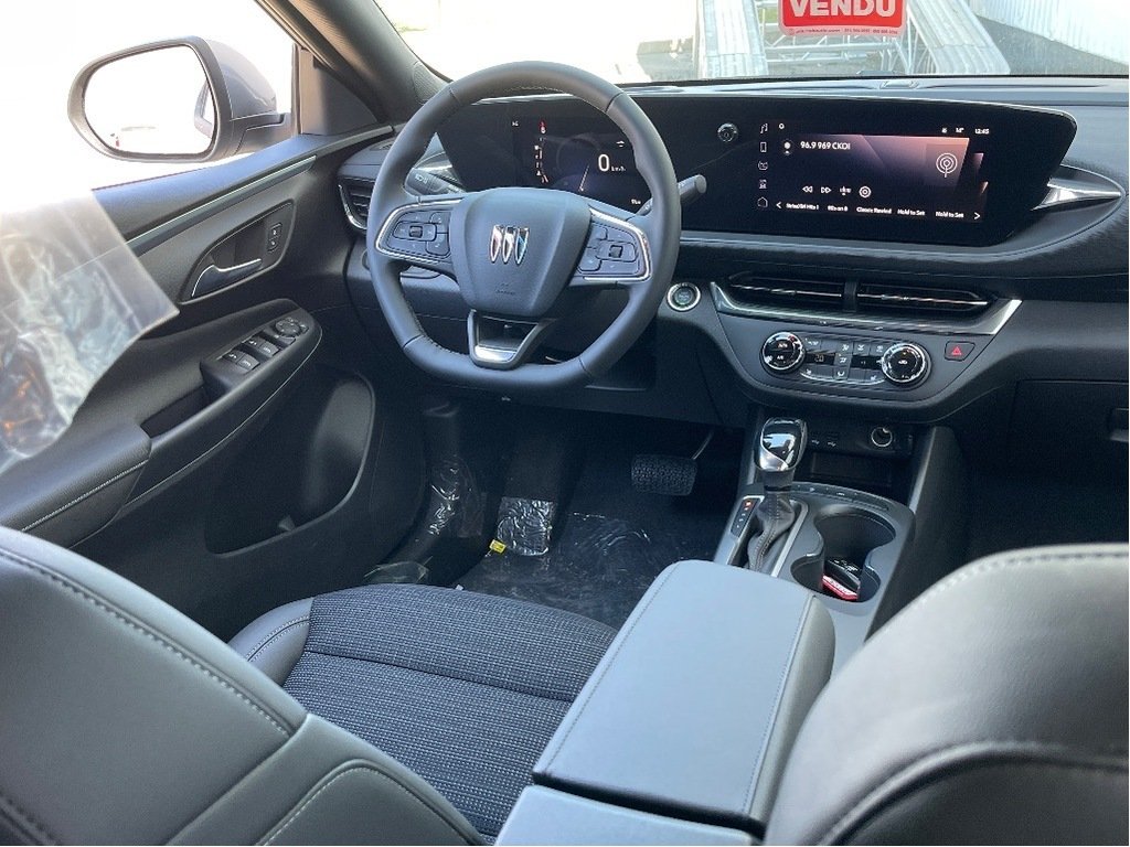 Buick Envista  2025 à Joliette, Québec - 11 - w1024h768px