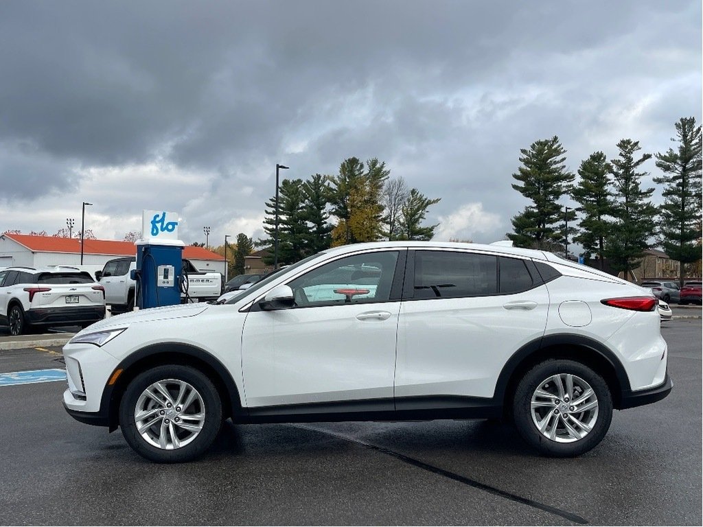 Buick Envista  2026 à Joliette, Québec - 3 - w1024h768px