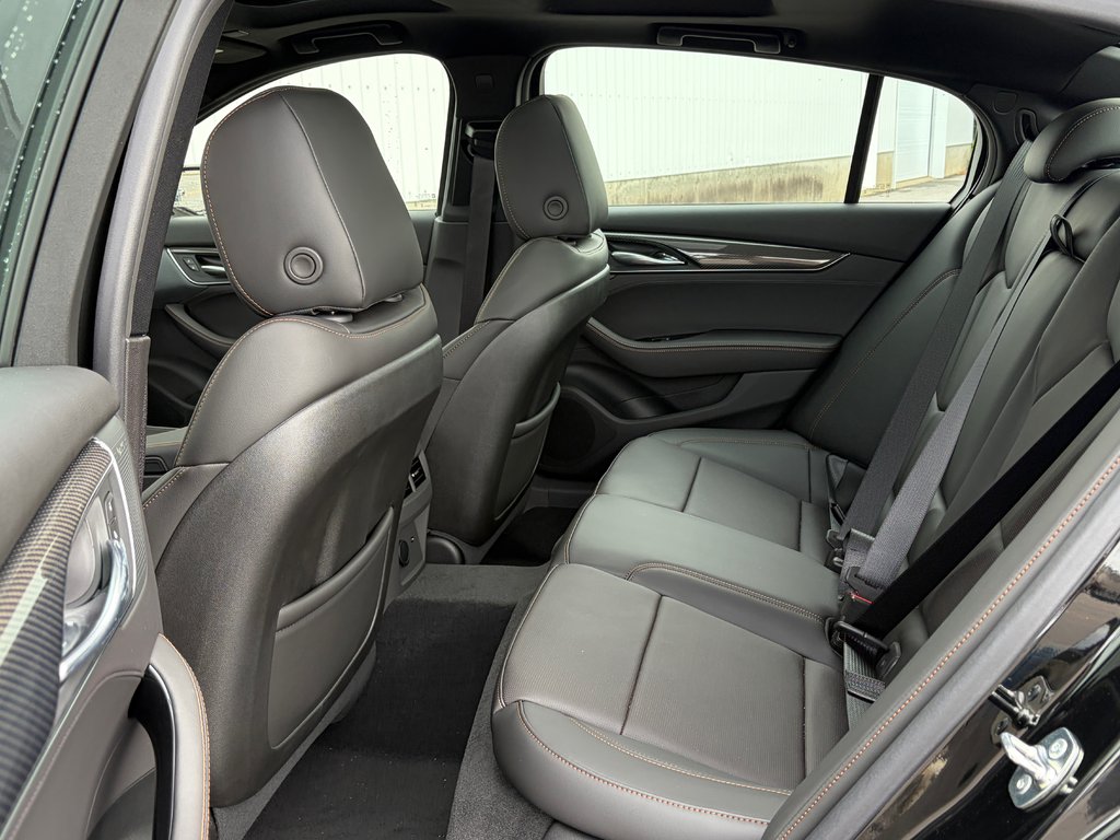 2026 Cadillac CT5 in Joliette, Quebec - 10 - w1024h768px