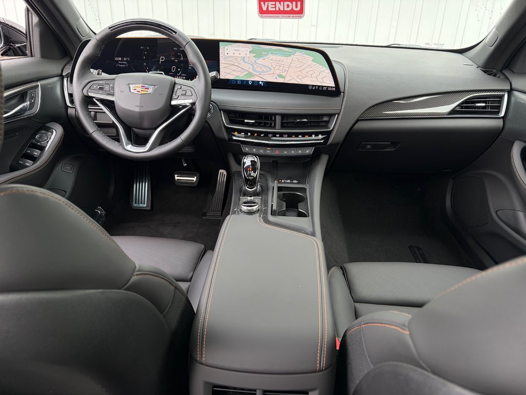 2026 Cadillac CT5 in Joliette, Quebec - 11 - w1024h768px