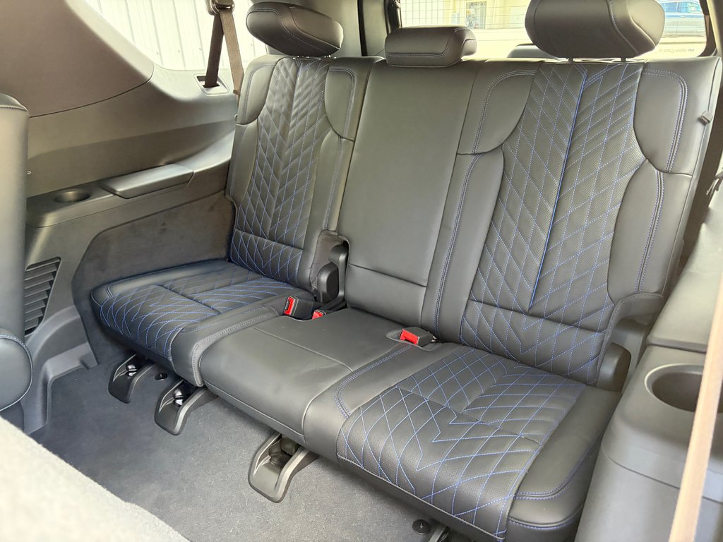 Cadillac Escalade IQL  2026 à Joliette, Québec - 11 - w1024h768px