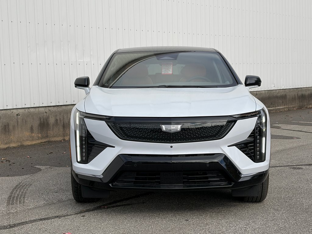 2027 Cadillac Optiq in Joliette, Quebec - 2 - w1024h768px