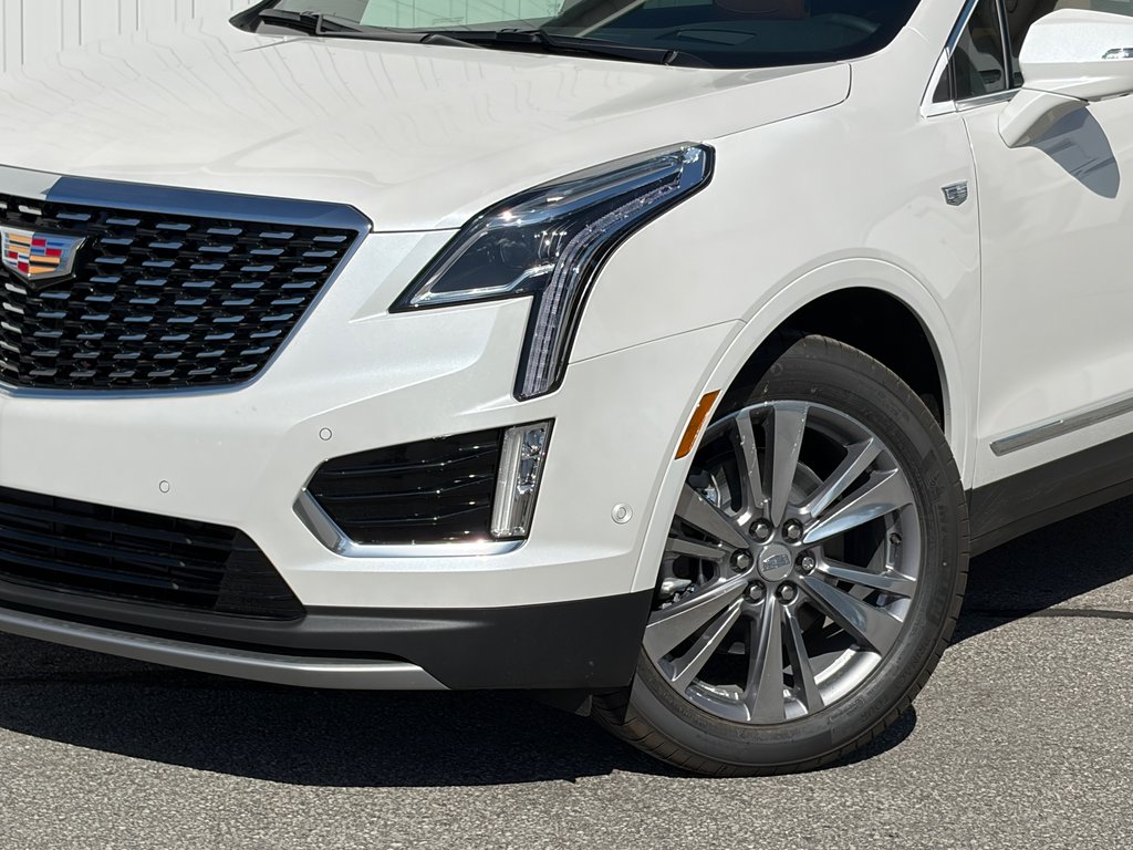 2026 Cadillac XT5 in Joliette, Quebec - 6 - w1024h768px