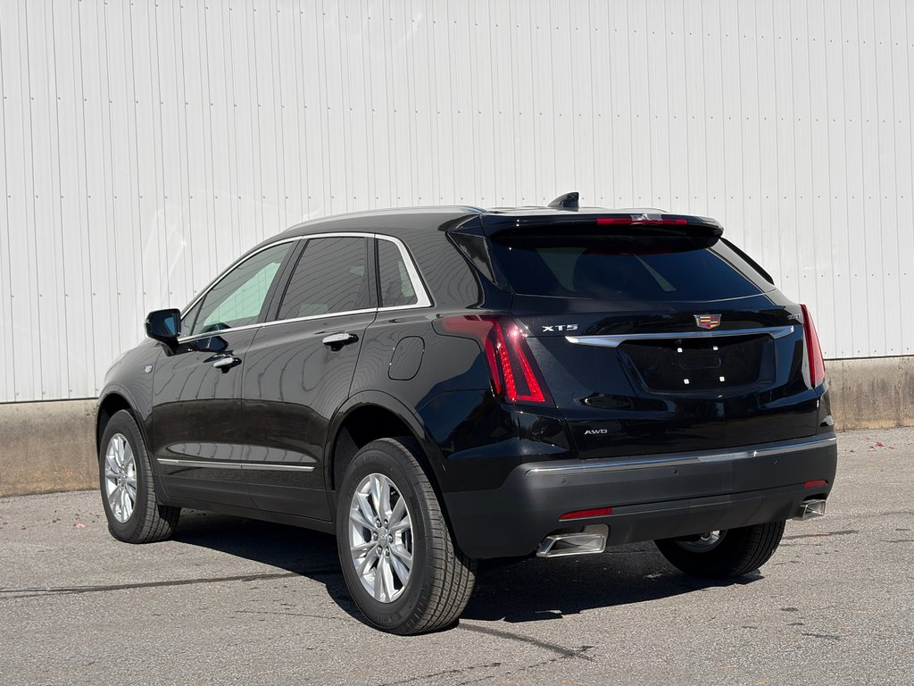 2026 Cadillac XT5 in Joliette, Quebec - 4 - w1024h768px