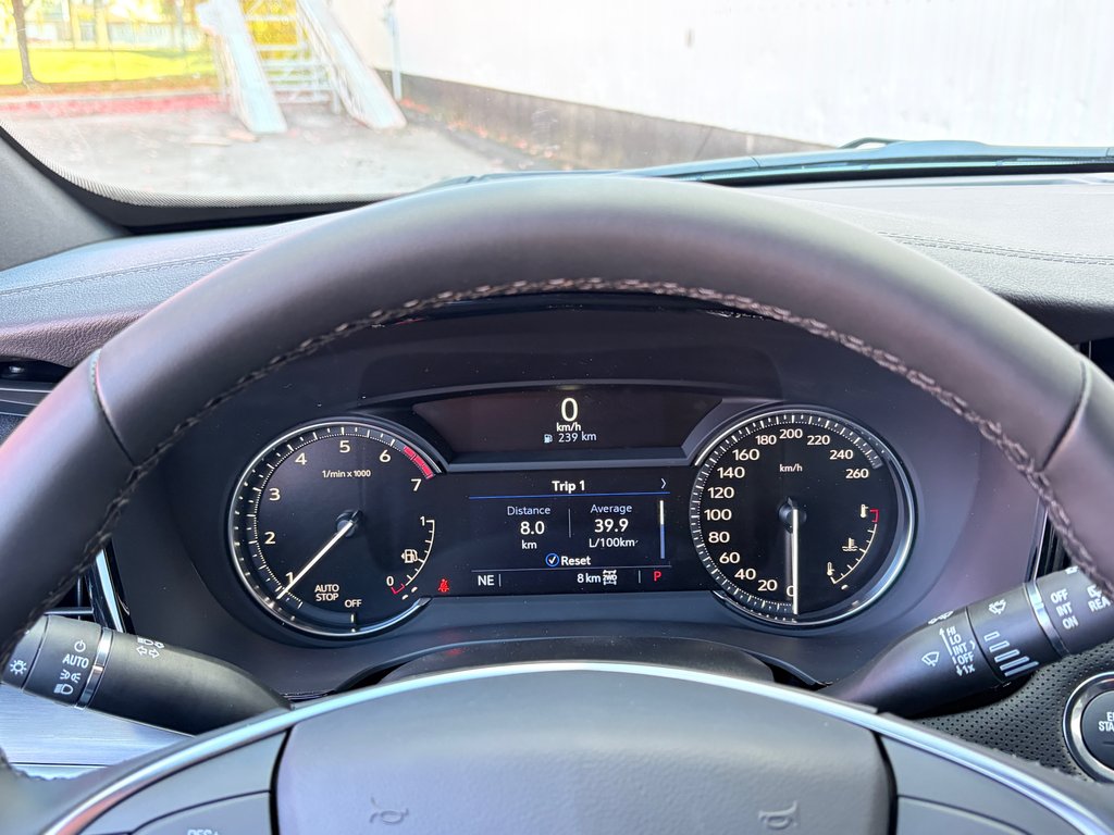 2026 Cadillac XT5 in Joliette, Quebec - 13 - w1024h768px