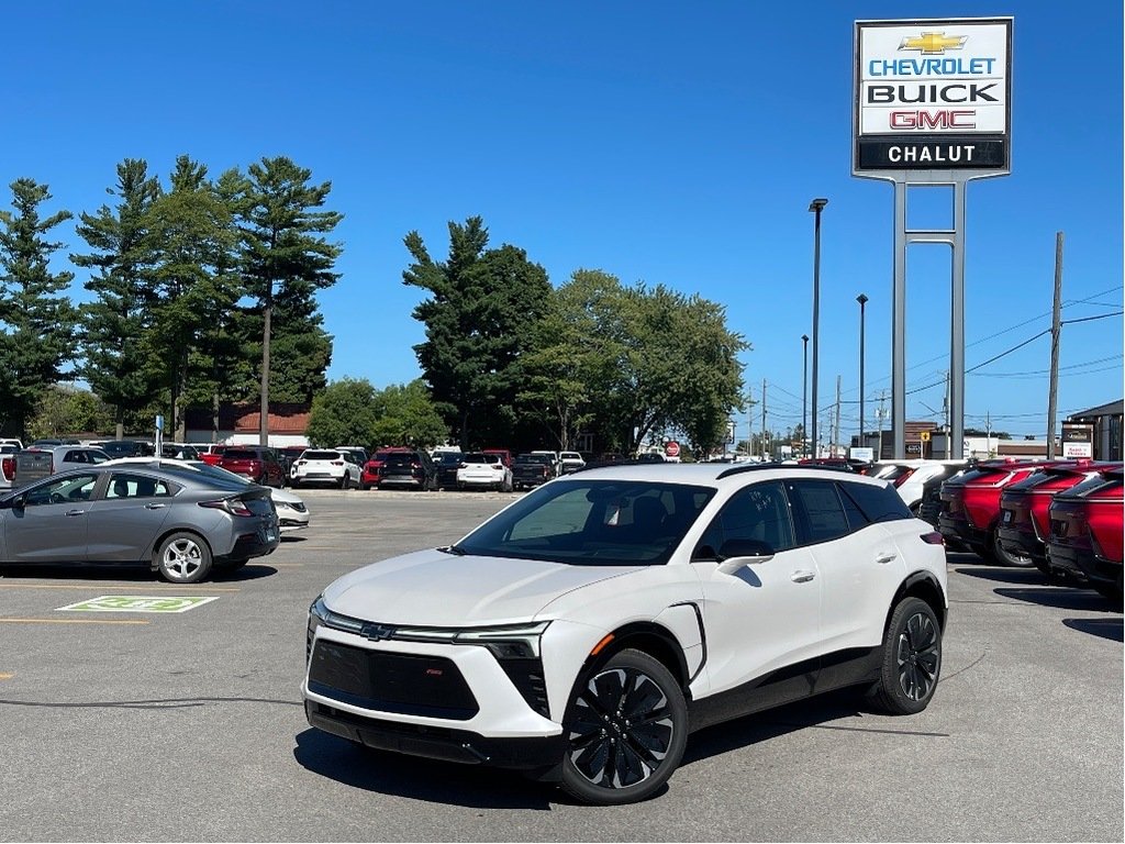 Chevrolet Blazer EV  2024 à Joliette, Québec - 1 - w1024h768px