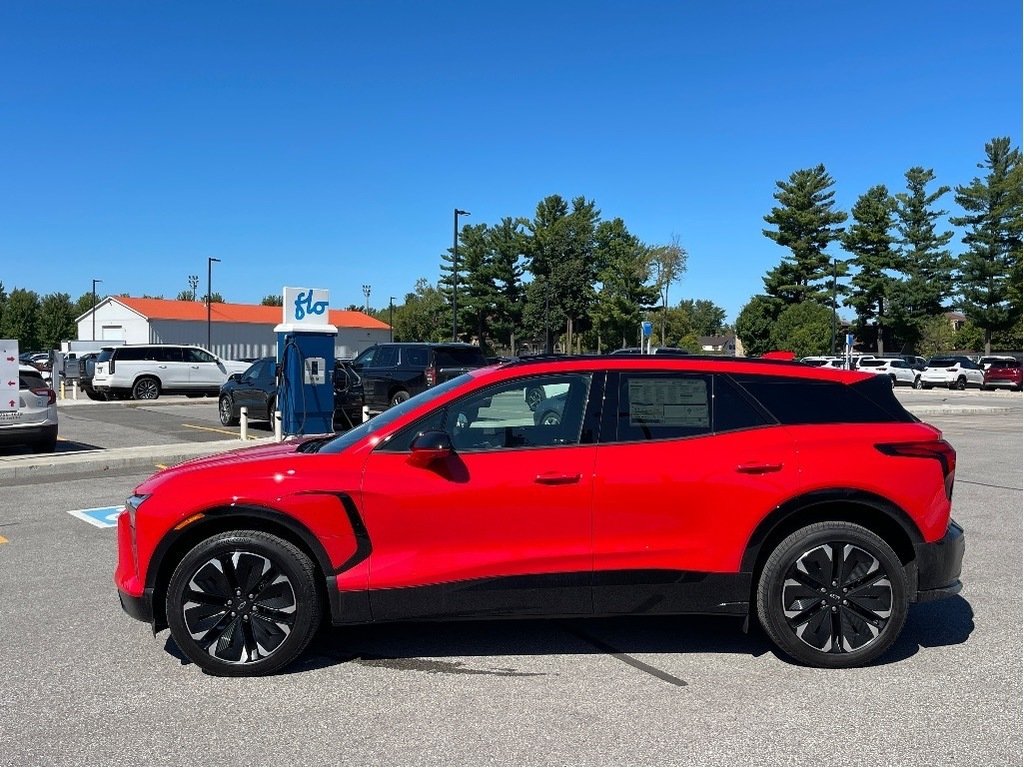 Chevrolet Blazer EV  2024 à Joliette, Québec - 3 - w1024h768px