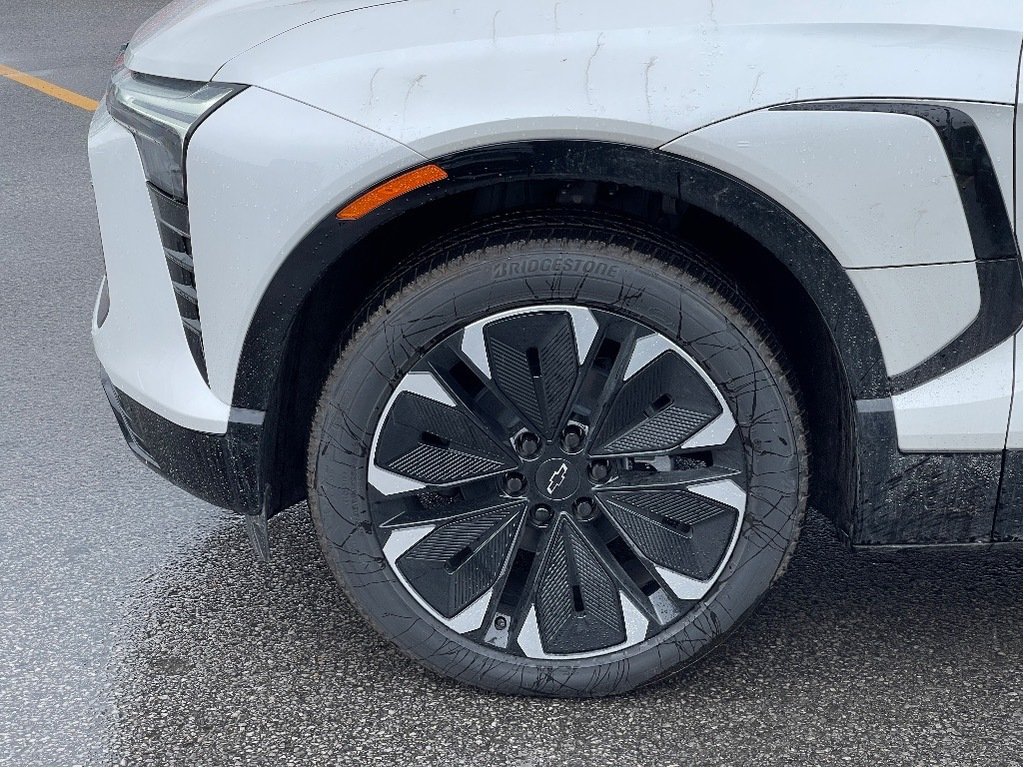 2024 Chevrolet Blazer EV in Joliette, Quebec - 7 - w1024h768px