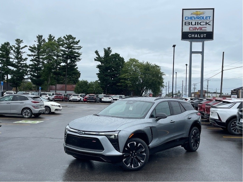 Chevrolet Blazer EV  2024 à Joliette, Québec - 1 - w1024h768px