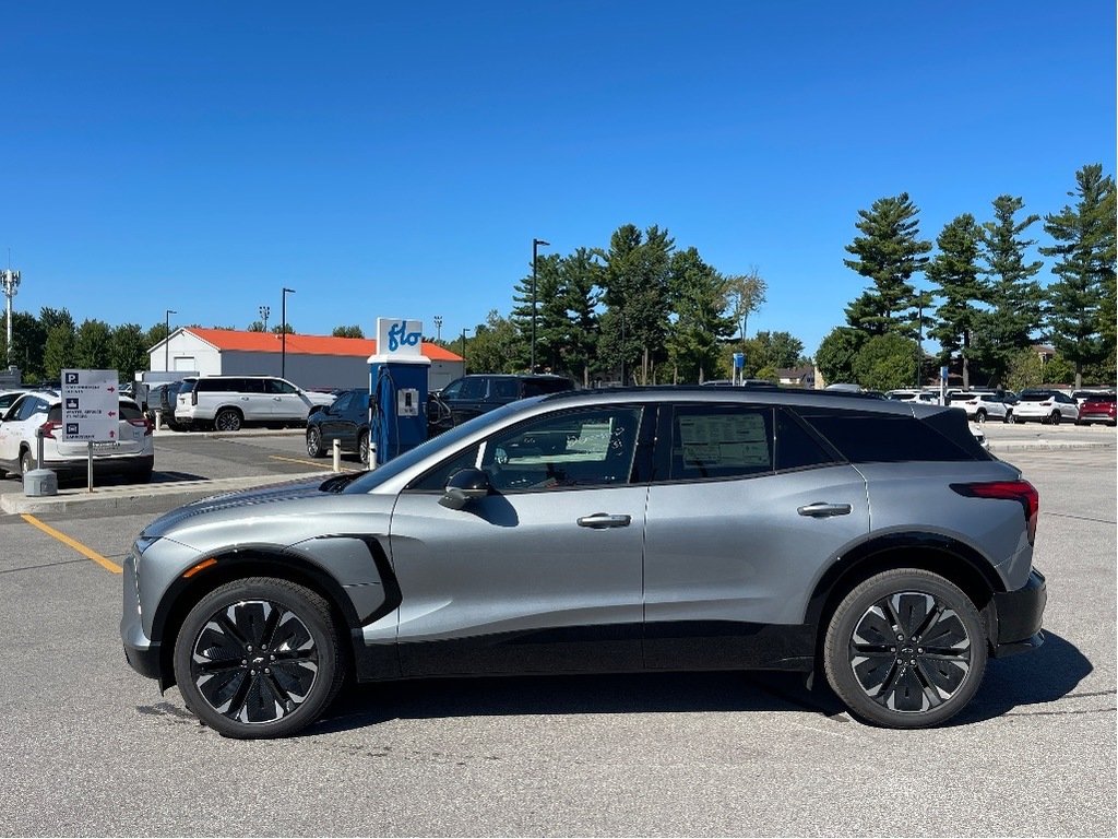 Chevrolet Blazer EV  2024 à Joliette, Québec - 3 - w1024h768px