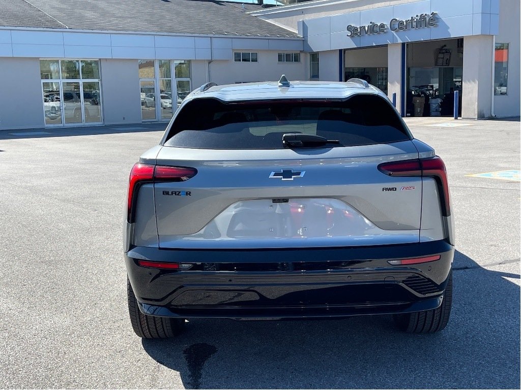 Chevrolet Blazer EV  2024 à Joliette, Québec - 5 - w1024h768px