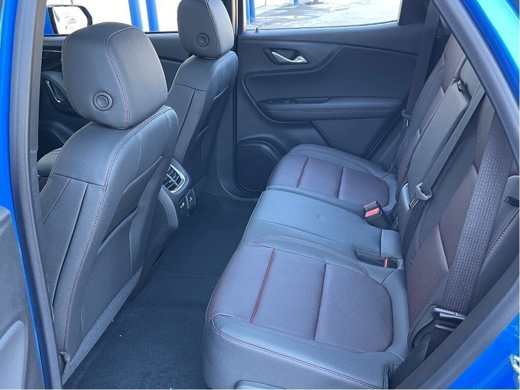 Chevrolet Blazer  2024 à Joliette, Québec - 11 - w1024h768px
