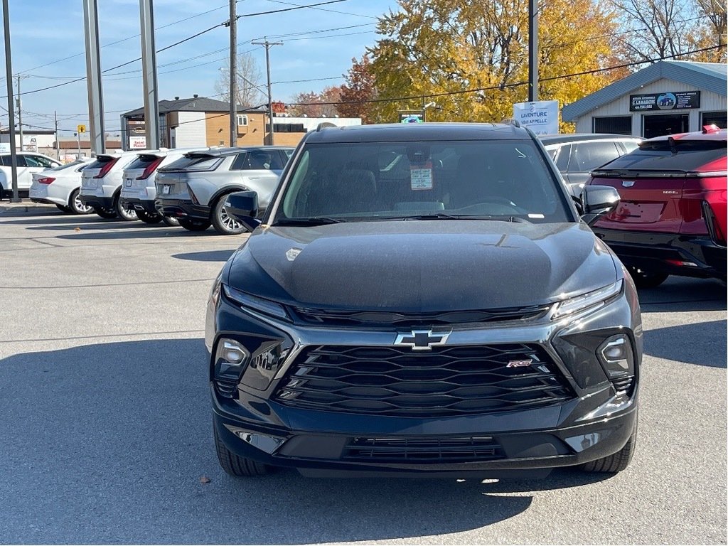 2025 Chevrolet Blazer in Joliette, Quebec - 2 - w1024h768px