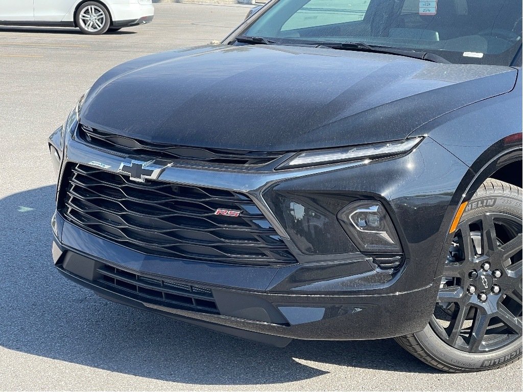 2025 Chevrolet Blazer in Joliette, Quebec - 6 - w1024h768px