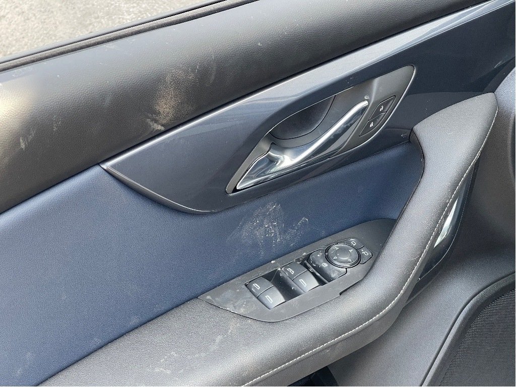 2025 Chevrolet Blazer in Joliette, Quebec - 13 - w1024h768px