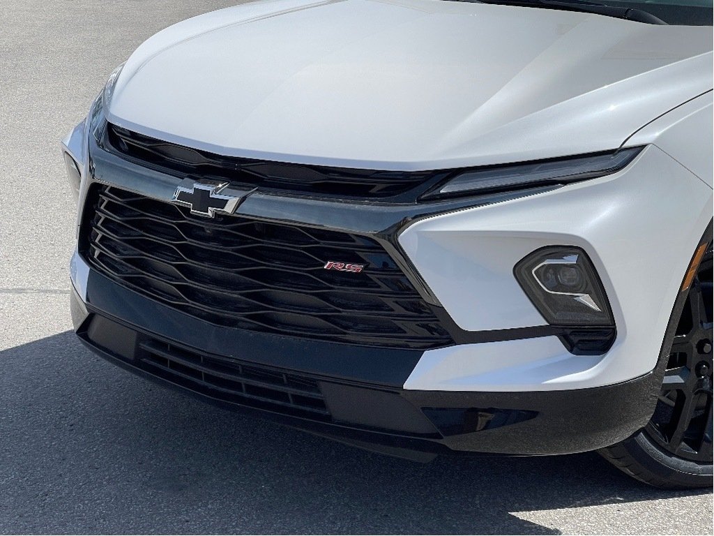 2025 Chevrolet Blazer in Joliette, Quebec - 6 - w1024h768px