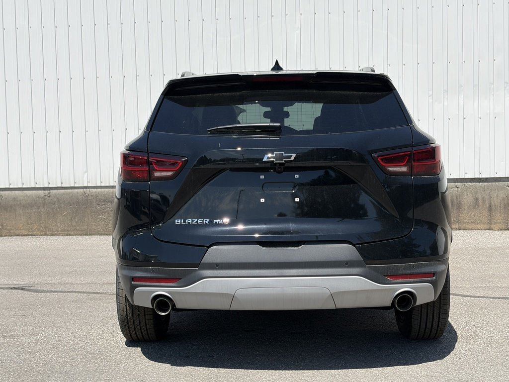2026 Chevrolet Blazer in Joliette, Quebec - 5 - w1024h768px