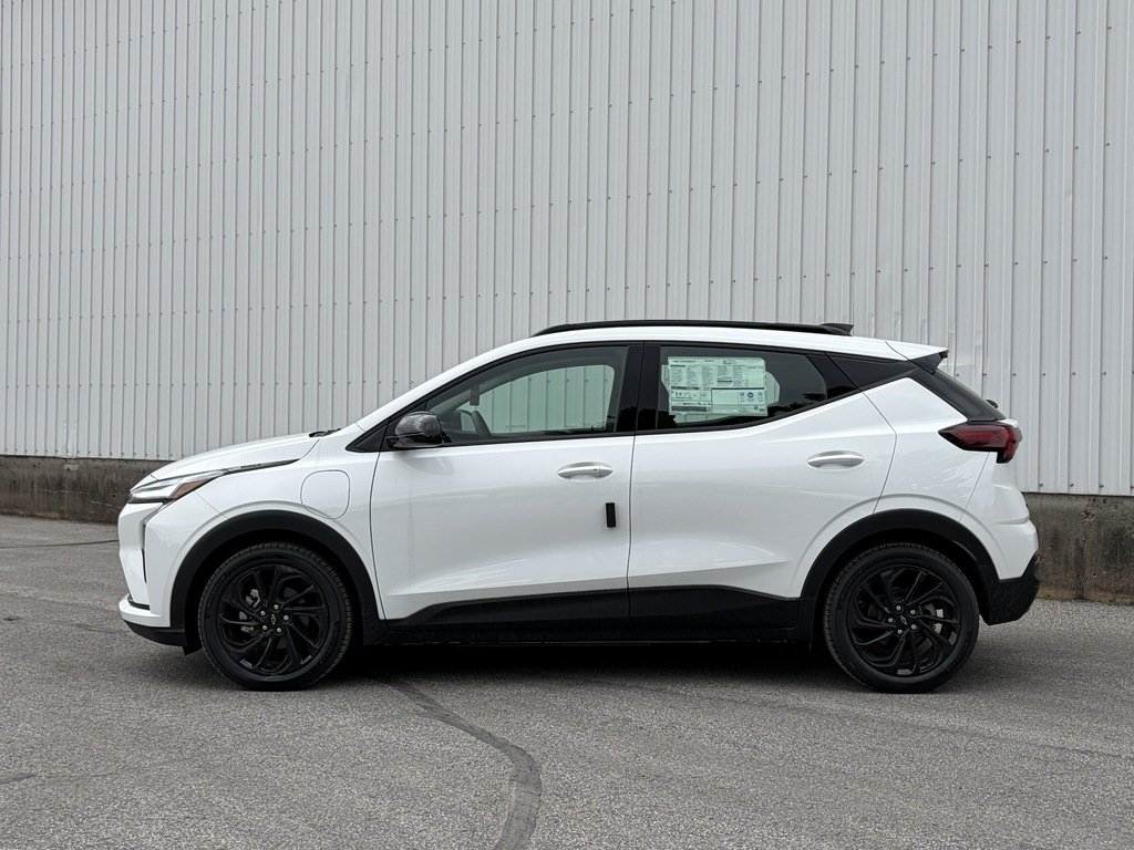 Chevrolet Bolt  2027 à Joliette, Québec - 3 - w1024h768px