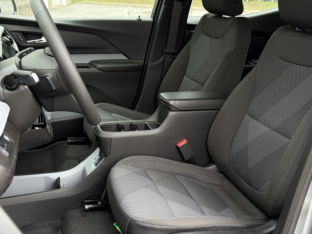 Chevrolet Bolt  2027 à Joliette, Québec - 8 - w1024h768px