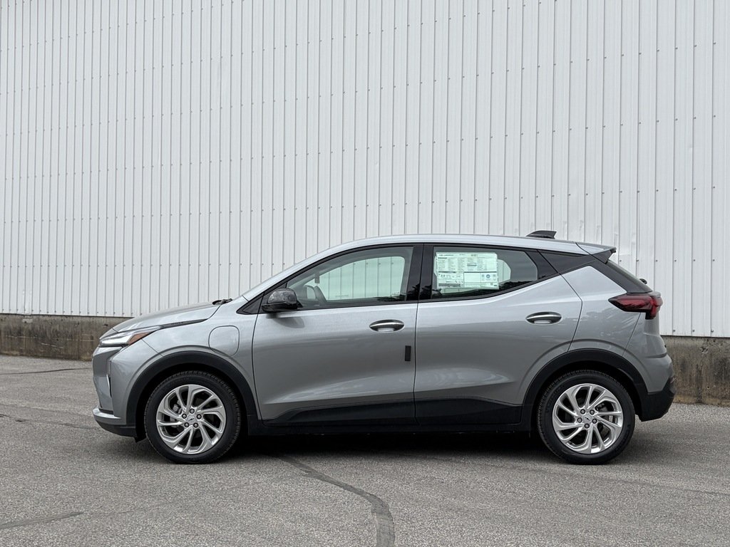 Chevrolet Bolt  2027 à Joliette, Québec - 3 - w1024h768px