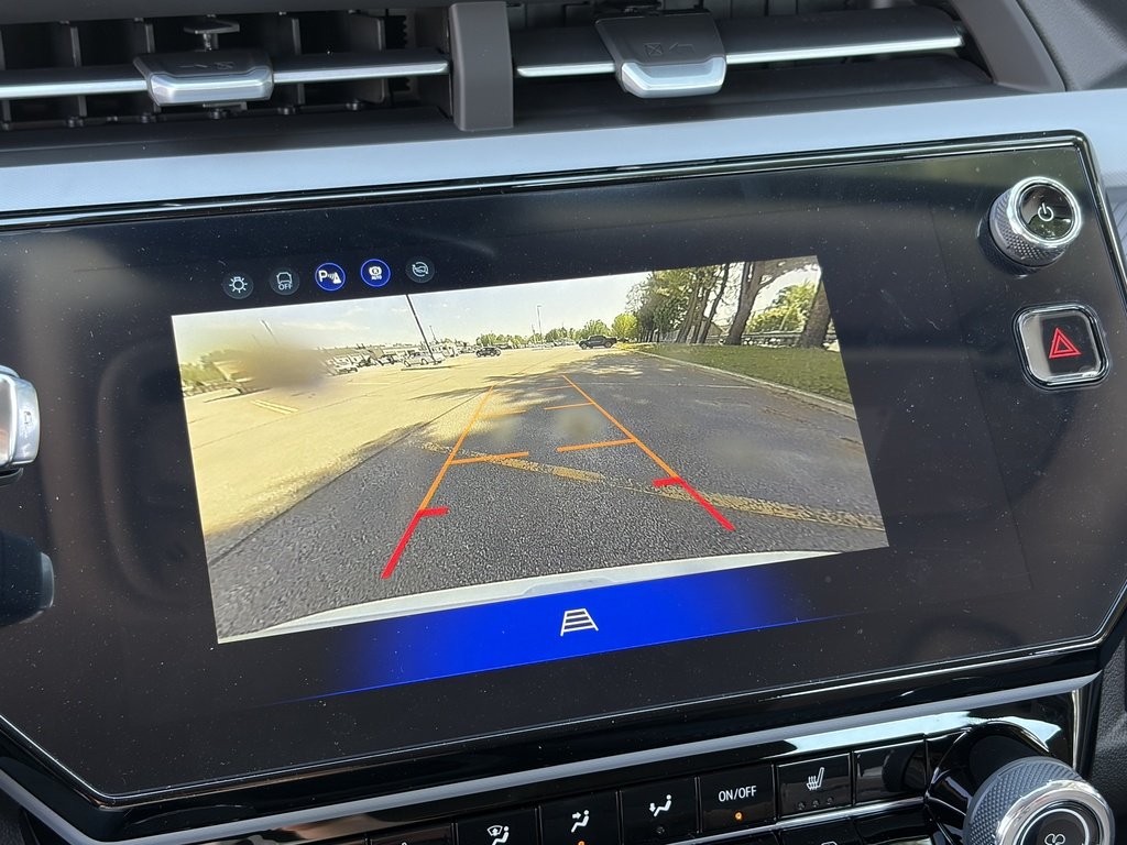 2027 Chevrolet Bolt in Joliette, Quebec - 15 - w1024h768px